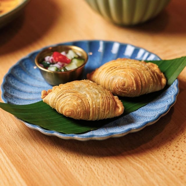 Curry Puff.